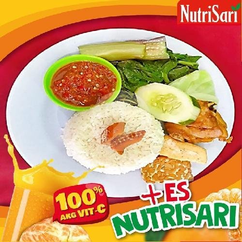 Paket hemat nastemay+ Es nutrisari menu Nasi Tempong Lina, Denpasar