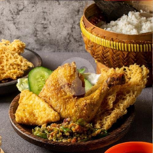 Paket Ayam Kremes Sambel Pecak + Minum menu Ayam Kremes Cak Iwan, Renon