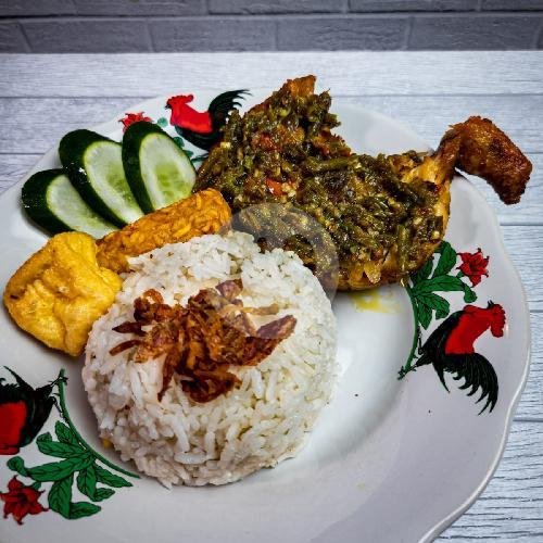 Nasi Ayam Penyet Sambel Hejo menu Dapur Sono x Sangrai Koffie, Bali Cliff