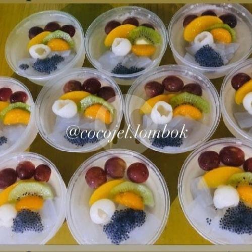 Cup Medium Mix Fruits menu Cocojel Lombok, Maktal