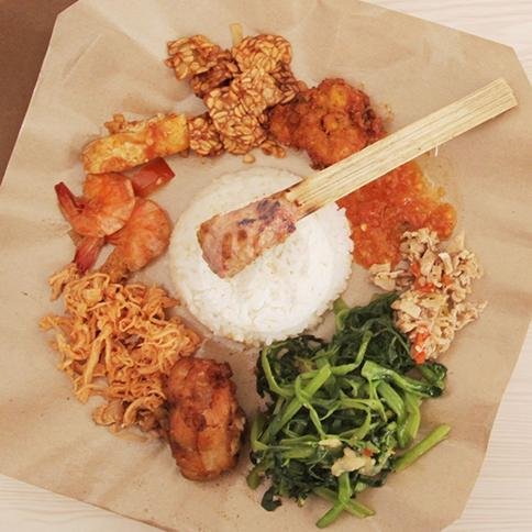 Nasi Bungkus Sayur Gonde Special Ayam menu Warung Oky Spesial Sayur Gonde & Sambal Bongkot, Denpasar Timur