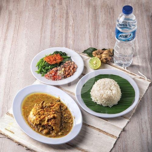 Paket Ayam Betutu 1/4 Ekor (plus Minum) menu Ayam Betutu Khas Gilimanuk Bali, Tuban