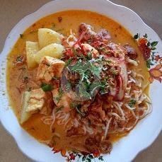 Bihun Kari menu Warung Lomie Ale, Diponegoro