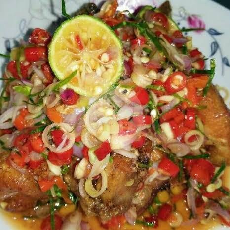 Ayam Geprek  Sambal Matah (Tanpa Nasi) menu Ayam Geprek 99, Kuta