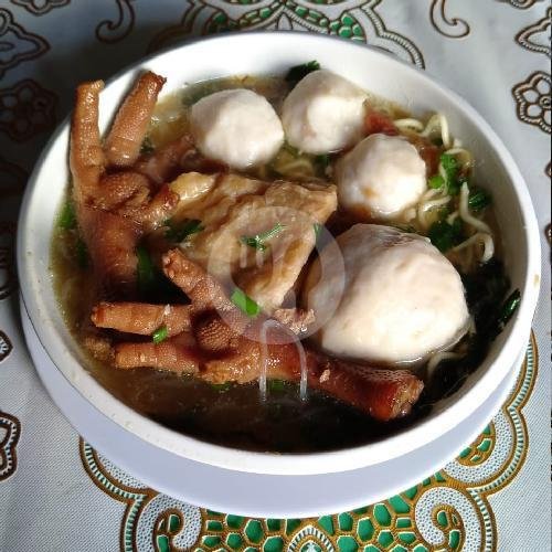 Bakso Ayam + Ceker menu Mie Ayam & Bakso Solo Cak Mad, Dalung Permai