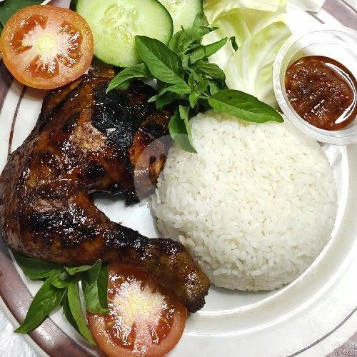 AYAM BAKAR MANIS + NASI menu Pawon Jero Gria, Blahbatuh