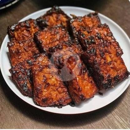 Tempe Bakar menu Lalapan Neng Gelis, Bukit Sari