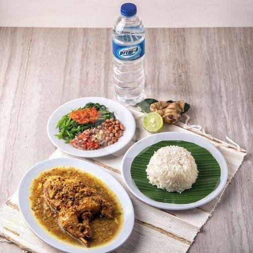 Paket Ayam betutu 1/2 Ekor (plus Minum) menu Ayam Betutu Khas Gilimanuk Bali, Tuban