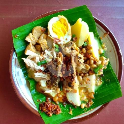 Tipat Blayag menu Babi Guling Singaraja Beras Merah Rendi, Tukad Pakerisan