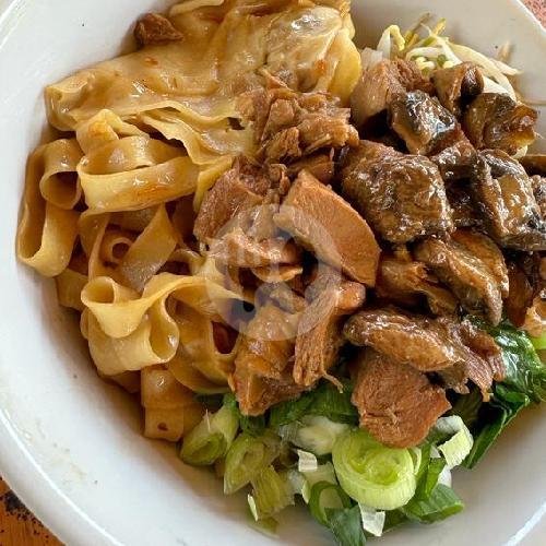 Mie Lebar Jamur Original menu Mie Ayam Rock N Roll, Pemogan