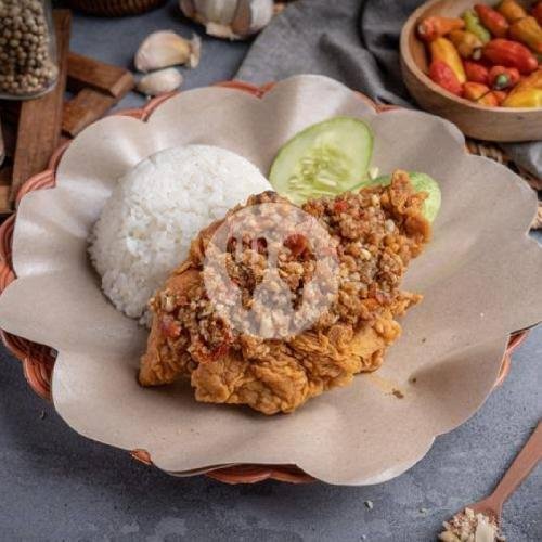 Peket Ayam Geprek Sambel Kacang menu Nasi Jinggo Bu Dian, Legian