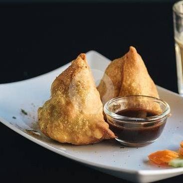 Veg Samosa (2pcs) menu Sattvik By Nature - Indian Pure Vegetarian Resto, Jl Kartika Plaza. No 21 Kuta