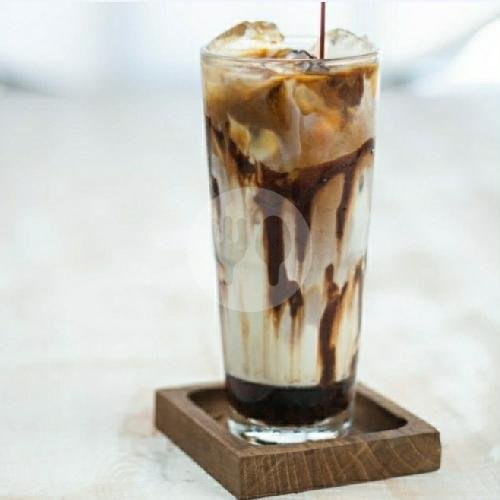 Caramel Mocha Latte menu Trico Cafe, Tabanan