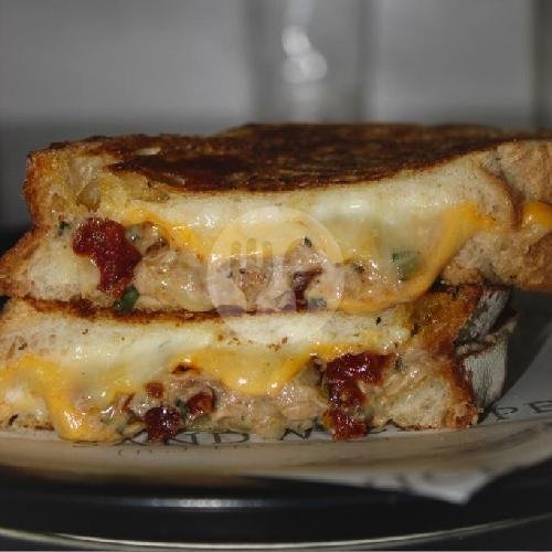 Sandwichopedia: A Must-Visit Culinary Gem in Pererenan, Bali