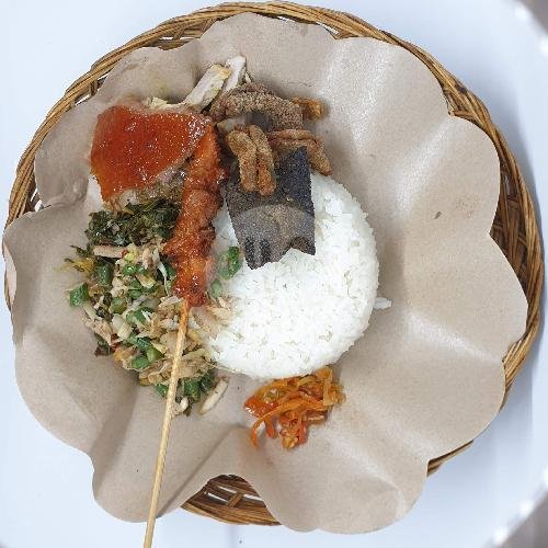 Babi Guling & Ayam Betutu Ibu Ella: A Hidden Culinary Gem in Jimbaran, Bali