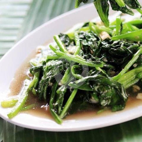 Cah Sayur Hijau menu Pondok Capcay Lukluk, Mengwi
