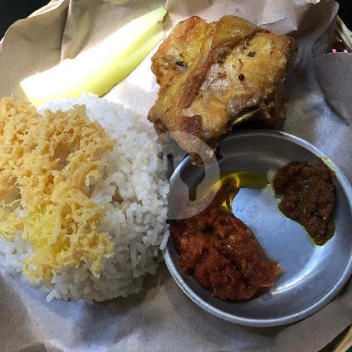 Ayam Kremes Plus Nasi menu Warung Geprek Lv, Dalung Permai, Badung