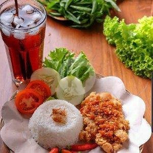 Oemah Geprek: A Culinary Gem in Kekalik for Affordable Comfort Food