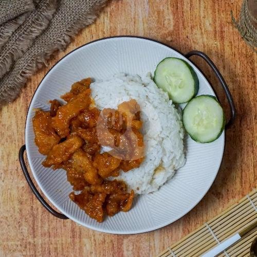 Nasi Cumi Asam Manis menu Cumi Doerrr Genteng Biru, Blues Cafe