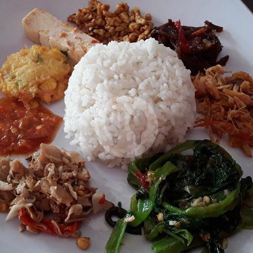 Paket Hemat Nasi Gonde Campur ( Ayam  Dan Sapi ) menu Warung Oky Spesial Sayur Gonde & Sambal Bongkot, Denpasar Timur