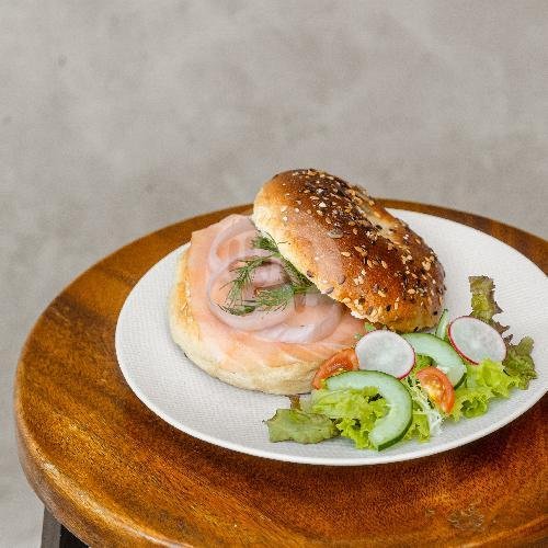 Salmon Bagel menu Rehat Cafe, Nusa Dua