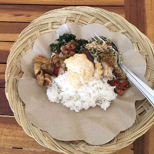 Paket Nasi Samsam menu Babi Guling Samsam Kasih
