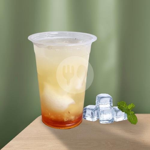 Es Kelapa Madu menu Kwetiau Beras 88, Sanur