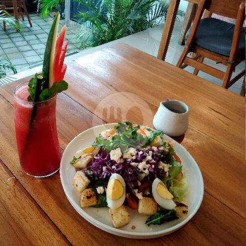 A Culinary Adventure at Warung RR Thai And Seafood in Canggu, Bali