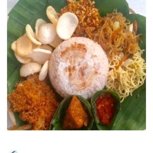 Authentic Betawi Flavors at Nasi Uduk Jakarta & Lontong Sayur Warung Mawar in Bali