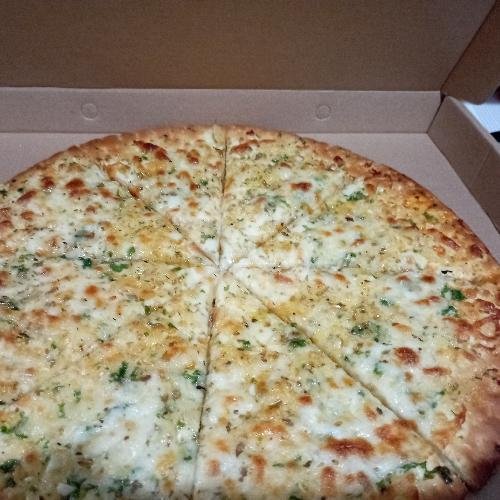 Garlick Butter Cheese Pizza 28cm menu Kubu Pizza, Dalung