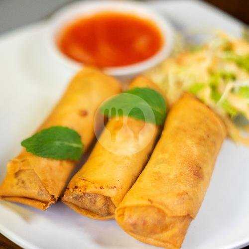 Lumpia Sayur menu Utama Cafe & SportBar, Renon
