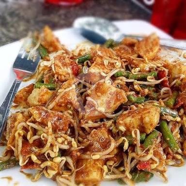 Tipat Cantok Ku menu Warung Rujak Tude, Gunung Lebah