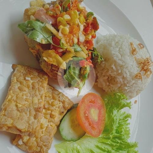 8twenty Warung: A Culinary Gem in Batu Belig, Seminyak