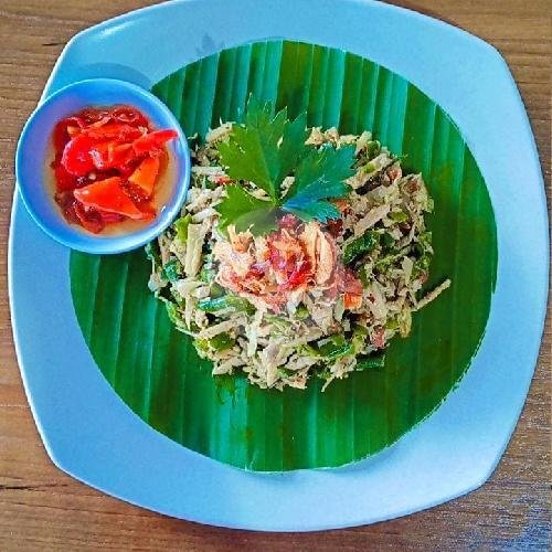Lawar menu Warung Babi Guling Nang Yoyong