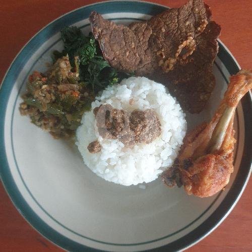 Nasi Ayam Goreng Plus Paru menu Warung Padang Kita