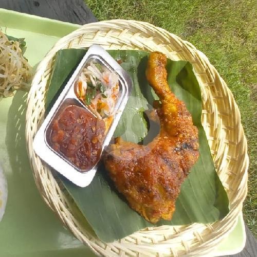 Ayam Bakar menu Warung Kintamani, Sakah Mujair Nyat Nyat