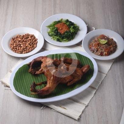 Ayam Betutu Goreng (1 Ekor) menu Ayam Betutu Khas Gilimanuk Bali, Tuban
