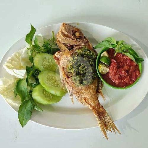 Ikan Laut Goreng menu Lalapan Mas Ded, Kediri, Tabanan, Bali