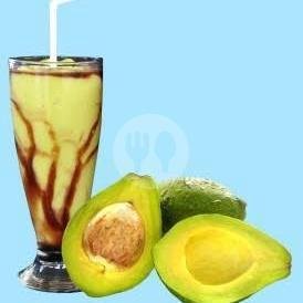 Jus Alpokat menu Gorengan Pisang Keju Pojok Alfamart, Kerobokan