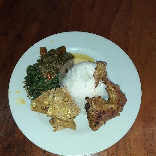 Nasi Ayam Bakar menu Rumah Makan Padang Boga Minang, Kesiman