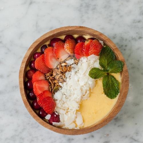 Mango Smothie bowl menu Brekkie Bali, Bumbak