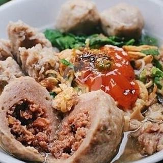 Bakso Tulangan Bandung: A Hidden Gem for Meatball Lovers in Denpasar
