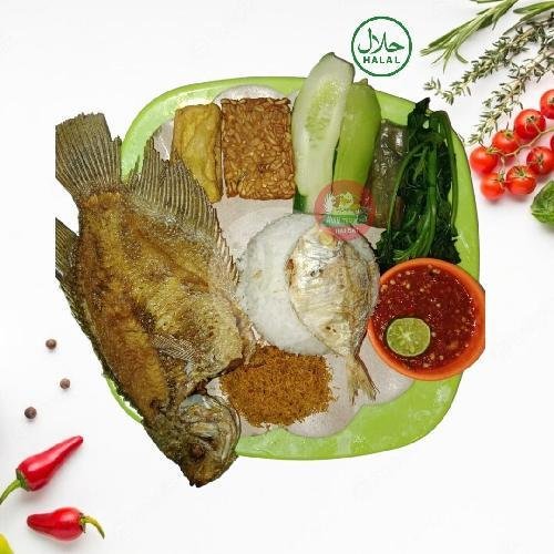 Nasi Tempong Gurame Goreng menu Ayam Tempong Ibu Sri, Raya Kuta