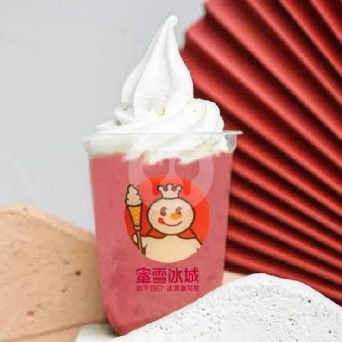 Strawbery Smoothies menu Mixue, Uluwatu