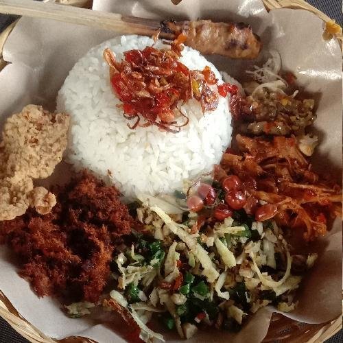 Nasi Ayam Khas Bali Buk Putra: A Must-Visit Culinary Gem in Canggu Raya