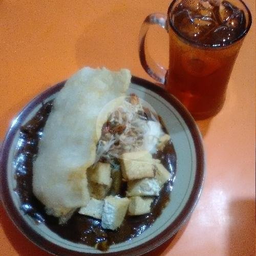 Hemat 1 menu Tipat Tahu Grenceng, Sutomo