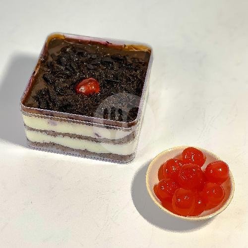 Dessert Box Black Forest 500ml menu RY Dessert Cake Crepes Puding, Denpasar
