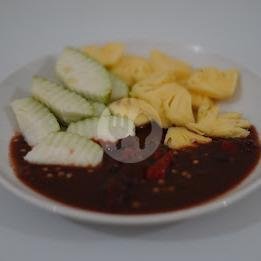 Rujak colek gula bali menu Warung Men Kembar, Tukad