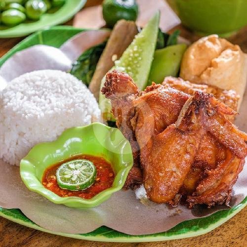 Nasi Tempong Ayam 1/4 Jumbo menu Nasi Tempong Indra, Soputan