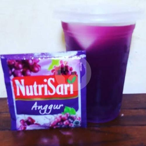Es Nutrisari Rasa Anggur menu Kedai Evellyn, perumahan Nuansa Saih